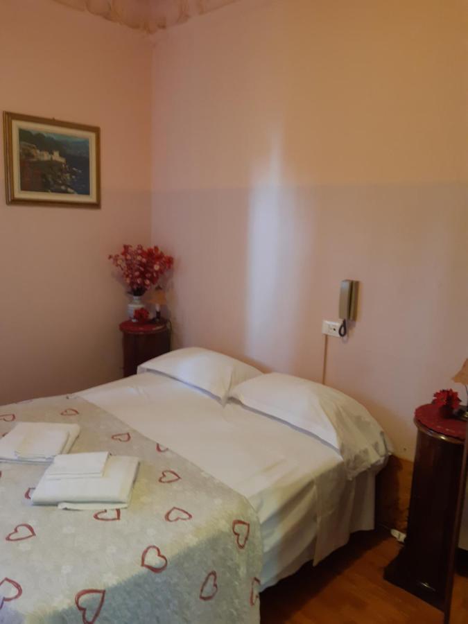 Hotel Guesthouse Massena Genua Exteriör bild